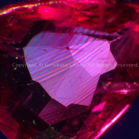Twin planes and Plato-Sandmeier lines in magmatic ruby